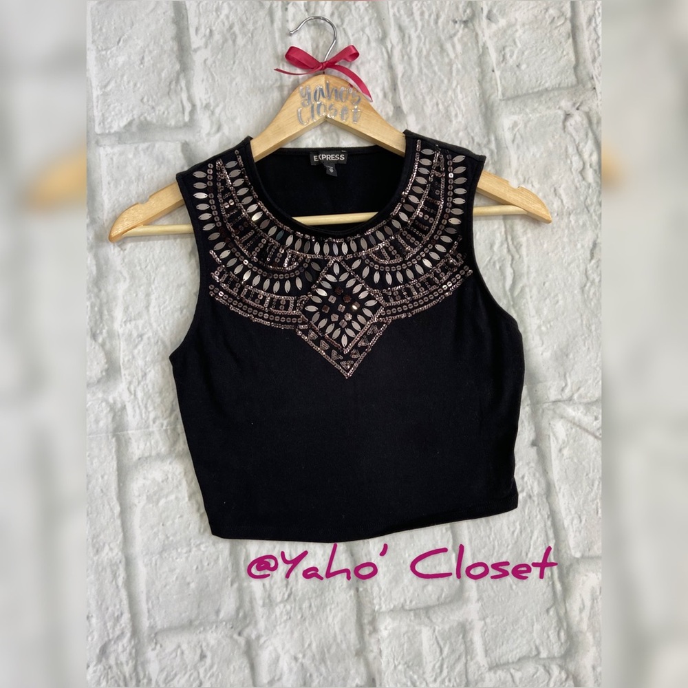 ✨✨Express crop top
